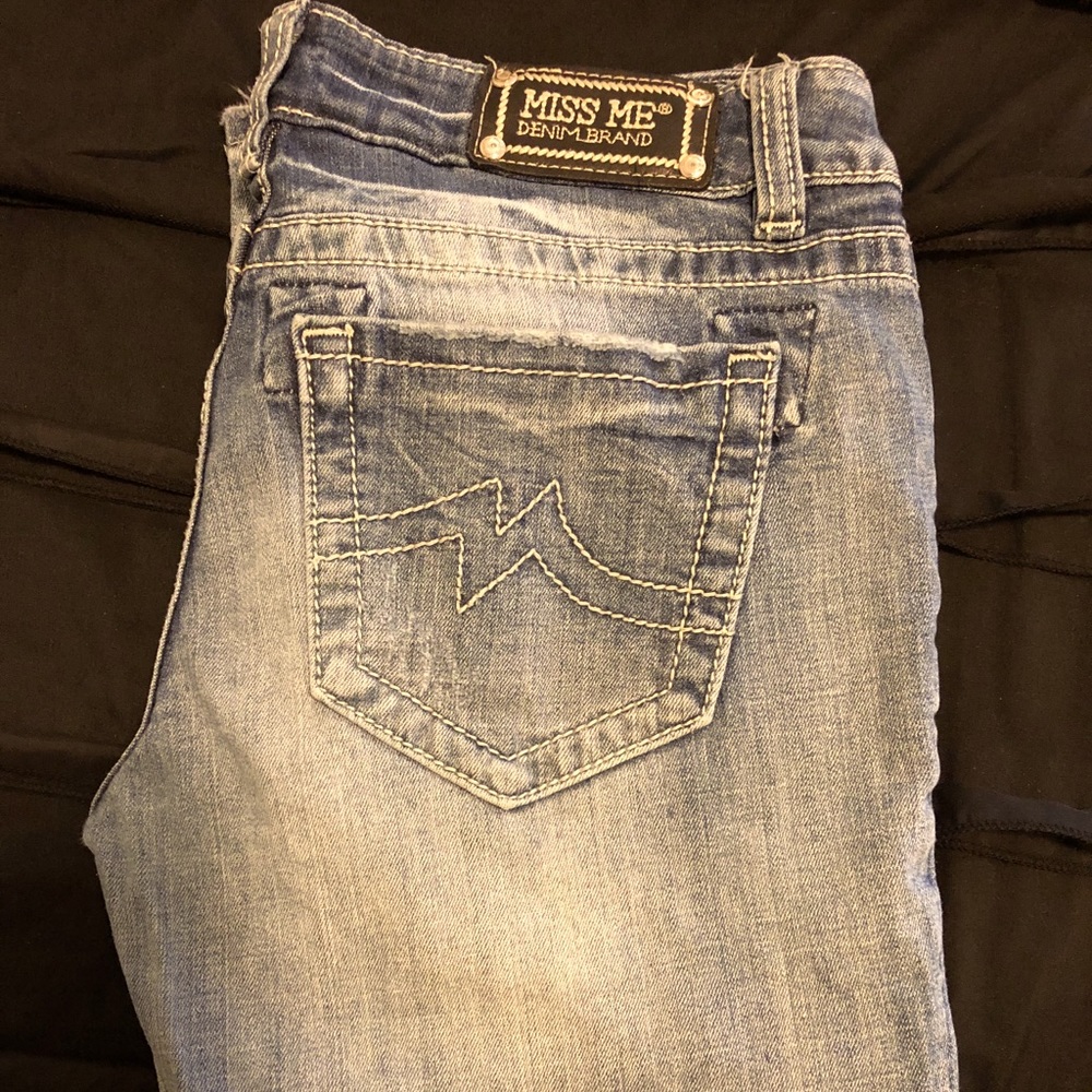 Miss Me Ripped Capris